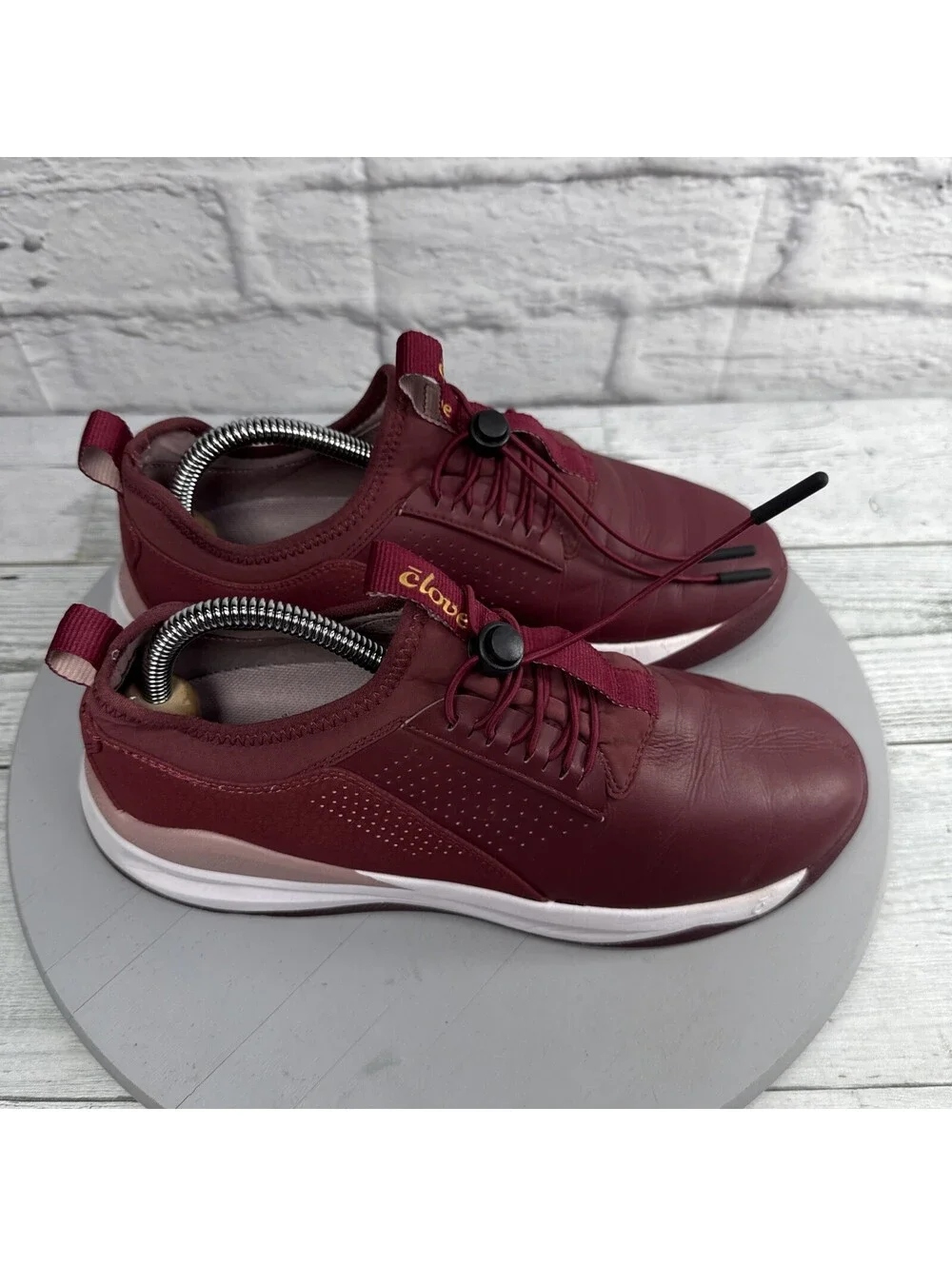 Clove Royal Maroon Sneakers Nurse Comfort Healthcare Bungee Lace Women’s 8.5